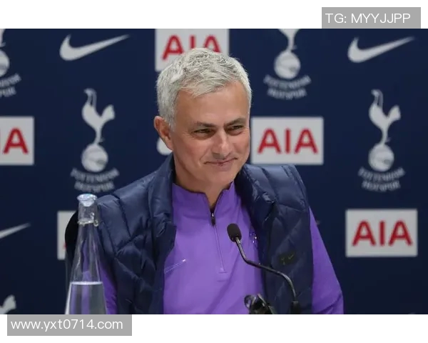 全球足坛璀璨星光盘点揭秘50位足球巨星的传奇与成就