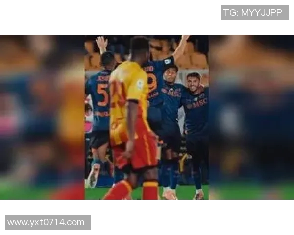 足球明星精彩瞬间大汇聚镜头切换带你领略球场魅力与激情 足球明星精彩瞬间大汇聚镜头切换带你领略球场魅力与激情