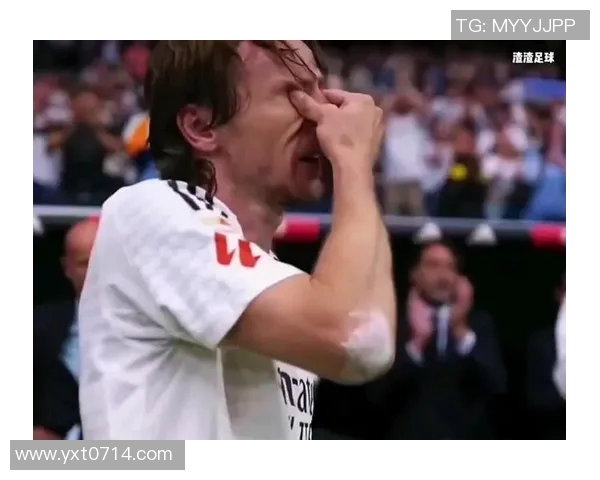 足球明星泪洒赛场回忆往昔感动全场的瞬间揭秘