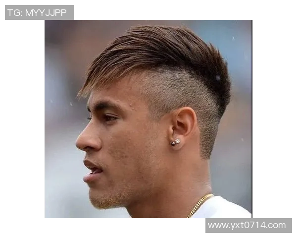 绑头发的足球明星究竟是谁他在赛场上的表现如何引人注目