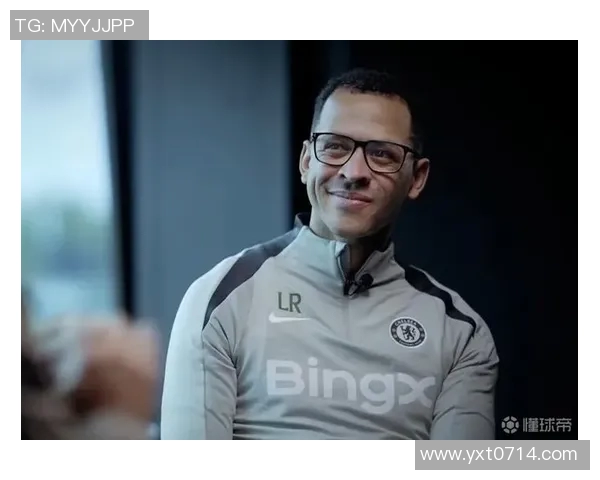 足球明星帅气头像男展现魅力与风采的完美瞬间