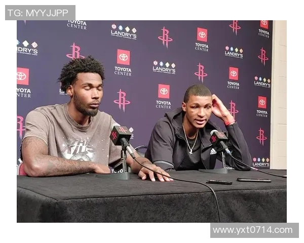 火箭队与黄蜂队激战正酣2019年2月28日NBA精彩对决回顾